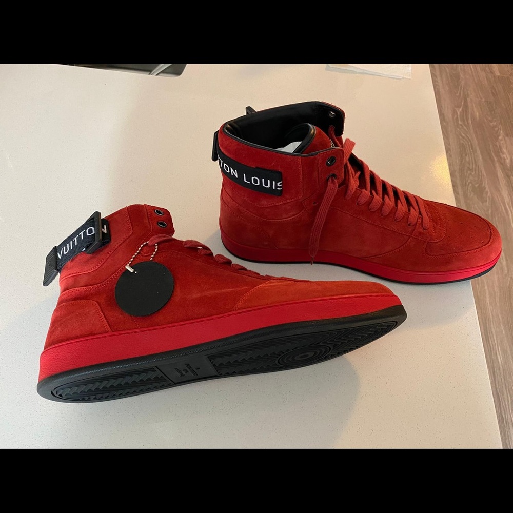Louis Vuitton Rivoli Sneaker Red